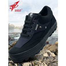 여름용 남성 경량 작업화 내마모성 미끄럼방지 편안한 착용감 발편한 야외 트레이닝화 건설 현장 적합한 냄새 방지 기능성 신발