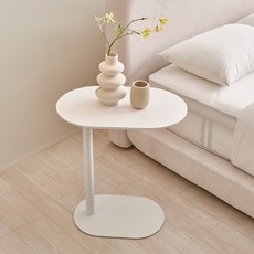 핀란디아 로엔 철제 라운드 사이드테이블, 화이트