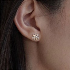 꽃 디자인 피어싱 귀여운 서지컬스틸 플라워 데이지 꽃 피어싱 바벨 심플 트라거스 이너컨츠 스터드 데일리