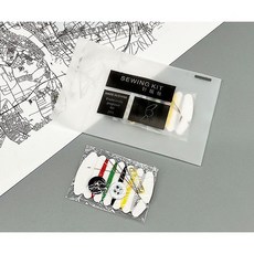 旅行盥洗組：一次性牙刷、牙膏、拖鞋、枕頭套、毛巾、浴帽、梳子、刮鬍刀、馬桶套，出國旅行必備, 1個, 針線包