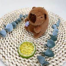 卡皮巴拉喝奶瓶小掛件毛絨玩具水豚掛飾醜萌生日禮物可愛網紅, 1個, 卡皮巴拉8cm（奶瓶顏色隨機）