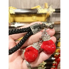 子甄彣璟 手工編織皮繩馬蹄扣鑰匙圈 拳擊運動拳套造型 交換禮物, 1個, 紅色