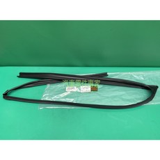 豐田 CROSS 1.8 2020-2022 適用 玻璃泥槽 車窗導槽 玻璃防水橡皮, 1個, 左前乘客座 68151-0A040