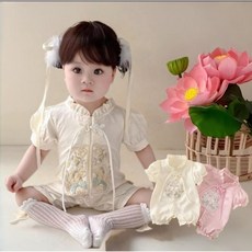女寶寶刺繡旗袍 夏季百日收涎裝