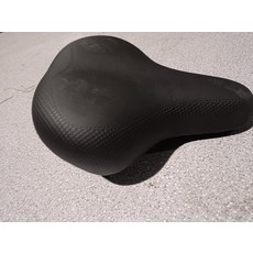 助力車 鞍座, 如圖所示, 1個