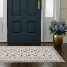 Laura Ashley Blue Aure 꽃무늬 세탁기 세탁 가능 및 미끄럼 방지 2피스 세트 - 66cm x 114.3cm(26인치 x 45인치) 액센트 러그 및 66cm x, 아멜리아 핑크