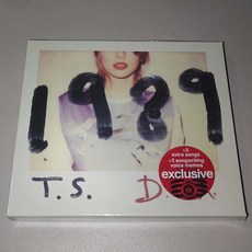 Taylor Swift 1989 豪華版CD 附13張拍立得, 如圖所示