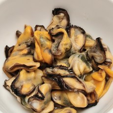 [산지직송] 깔끔한 향으로 국물 맛 살리는 남해 건홍합 풍미를 지켜낸 쫄깃한 남해 건홍합 국물 요리에 깊이를 더하는 남해 건홍합, 1개, 300g