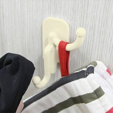아이방 옷가지 정리 부착식 벽걸이 옷걸이 2개
