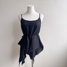 Twenty 小仙女下凡--不規則天絲棉雙層綁帶上衣 250113914