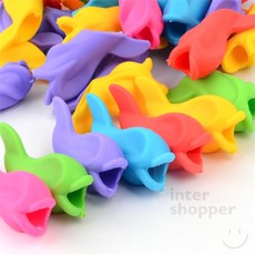 인터쇼퍼 돌고래모양 연필 미끄럼 방지 홀더 필수학용품