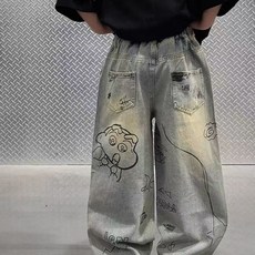 男童直筒闊腿牛仔褲，春秋新款卡通動漫長褲，寬鬆舒適學生褲