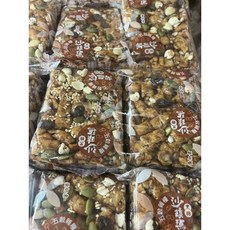 SNS 古早味 懷舊零食 五穀雜糧 堅果沙琪瑪 黑糖沙琪瑪 2695公克約49個, 1個