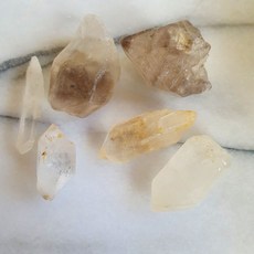 特價一把抓天然無打磨閃靈鑽（6顆一組售）美甲裝飾，天然水晶，指尖精緻質感, 1個