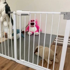 自動關門上鎖安全門欄，適用門口/樓梯/走廊/房間，98cm-109cm, 77cm高出口門75-85cm安裝範圍