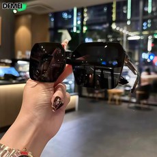 DFMEI 經典百搭墨鏡女士個性拍照顯臉小太陽鏡遮陽防曬墨鏡