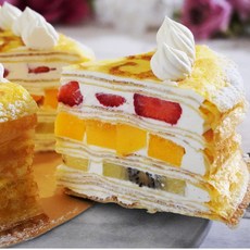 菓本多田 水果千層蛋糕 7吋 - 低溫宅配 蛋奶素生日蛋糕 新鮮水果夾心, 1個, 蛋糕+盤叉x2份+蠟燭(單根)+蛋糕刀