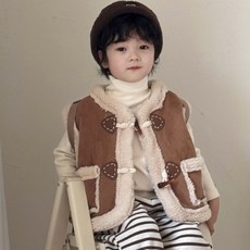 애플키즈 브라운 무스탕조끼