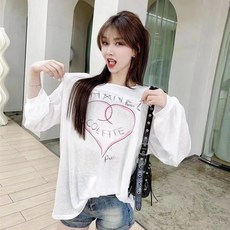 慵懶風微透薄款字母愛心印花長袖防曬T恤女夏裝多巴胺休閒上衣ins