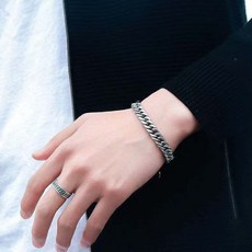 라워스 변색없는 남성미 패션 체인 팔찌