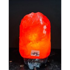 3.0Kg頂級玫瑰鹽燈，特殊紋理，穩坐如山，深層老礦，能量強勁，居家照明擺飾