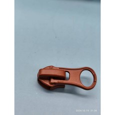 愛心手工材料鋪 防水拉鏈 酒紅色 隱形拉鏈 防水尼龍拉鏈 5V 5號防水拉鏈 3號防水拉鏈 箱包五金 包包配件, 32號 （2入）, 1個