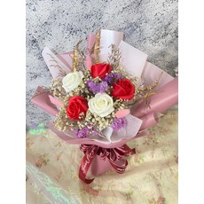 乾燥花束, 紅藍白