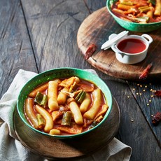 오옛떡 오빠네옛날떡볶이 2인세트 구성품 (떡2인분 어묵2장 소스 140g), 기본 2인세트(654g), 654g, 1개