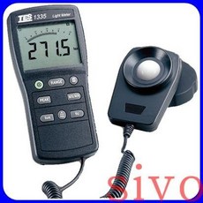 泰仕 TES TES1335 數位式照度計 40K Fc反應快 儀器電錶, 1個