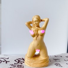 黃金檀木 半跪裸美女, 如圖所示, 1個