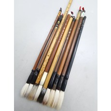 白雲老毛筆 一組9支 動物毛 斗牛角頂 筆峰2.25-3.1釐米 周虎臣 三兔牌 宣筆 汝陽劉聚英閣, 1個, 參考詳情頁