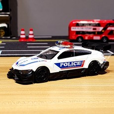 【台灣出貨】仿真警車合金模型車，合金警車玩具，小汽車玩具車，野馬警車，汽車玩具，模型警車，警車模型車, 尾翼白色, 1個