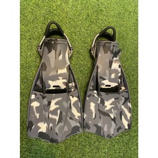 【島嶼潛水】PROBLUE 潛水浮潛橡膠噴射蛙鞋彈簧扣設計，提供卓越推進力與舒適度，輕鬆享受水中樂趣, 迷彩黑