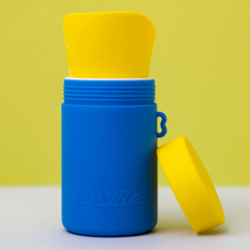 英國Whizzer 隨行小便壺(小) 贈掛繩和防水袋 共8款可選 兒童外出尿壺 不怕塞車尿急或骯髒公廁 戶外活動必備, 寶藍亮黃