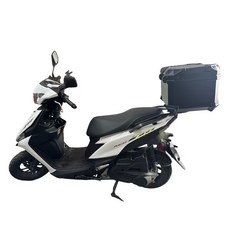 YAMAHA RS NEO 125 後貨架 + F2 MOTO 45L 方型塑膠箱組, RS125 NEO 箱架 + F2 MOTO 方型塑膠箱 送靠背