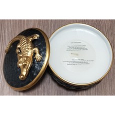 L'OBJET 歐洲進口鱷魚陶瓷琺瑯香氛蠟燭擺飾 頂級古董迷 精緻居家香氛 經典收藏, 1個