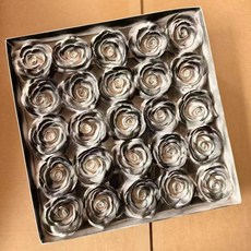 熱銷 情人節蘇醒玫瑰花香皂花工廠店直銷七層噴色仿真玫瑰diy一盒25朵, 甦醒玫瑰碎冰黑, 1個