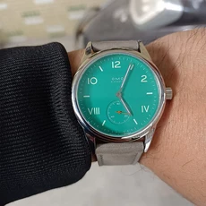 고급 남성호환 39mm 오토매틱 식 시계 시걸 ST17 무브먼트 장착 방수 및 야광 기능.