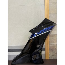 YAMAHA R15M V4 碳纖維車殼 左右 整流罩 BCW-XF836-A0 BCW-XF83G-A0, 1個, 右BCW-XF83G-A0