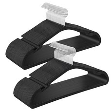 SONGMICS 옷걸이 50팩 튼튼한 플라스틱 행거 넓은 어깨 노치가 있는 코트 바지 바 360° 회전 후크 공간 절약 41.9cm(16.4인치) 옷장용 잉크 블, 잉크 블랙