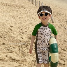 DFMEI 新款男童泳衣夏季連體短袖速乾兒童游泳衣洋氣卡通寶寶男孩泳裝
