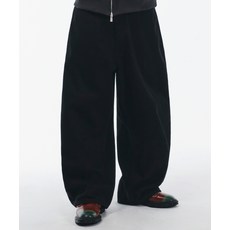 [시그니처]와이드 커브드 다트 코튼 팬츠[블랙]