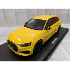 GT SPIRIT Audi RS 4 25周年紀念黃 交通工具模型, 1個