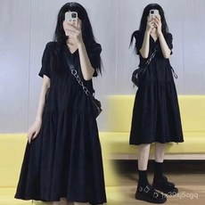 夏款外齣孕婦裙子，寬鬆V領顯瘦小黑裙，氣質時髦短袖孕婦連衣裙