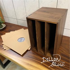 黑胡桃木全實木黑膠唱片收納架 - 懷舊復古風, 賣場黑膠唱片櫃架＋隨機五張12吋黑膠唱片, 1個