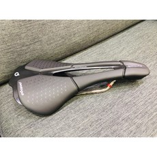 Prologo Scratch M5 140mm 公路登山自行車坐墊(STN弓), 1個, TIROX弓