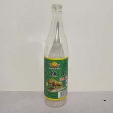 逼真道具酒瓶 砸頭糖酒瓶 電影影視製作 惡作劇整蠱嚇人解壓玩具禮物 仿真玻璃影視酒瓶, 1個牛欄山500ml, 1個