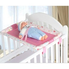 加大加寬環保寶寶尿布台 嬰兒床木床專用安全尿布護理台, 1個, 現貨嘟嘟粉尿布台