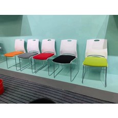 회의용 테이블 책상 폴딩 세미나 1800cm 접이식 강의실, 강철 프레임 의자 편안한 스타일 쌓기 가능