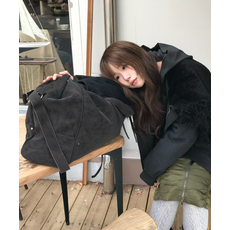 [국내정품] 아이돈워너셀 더플백 Mega Coil Boston Bag 브라운 224972